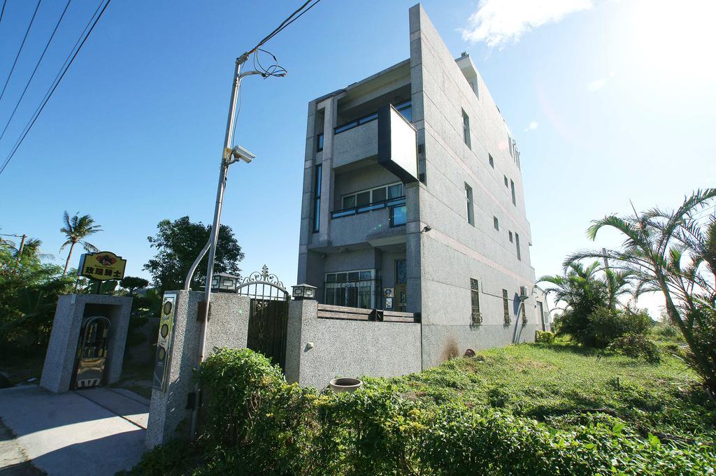 Rose Rider Guesthouse Taitung Exterior photo